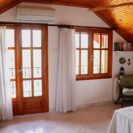 Renaissance Holidays *