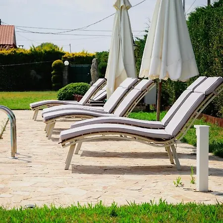 Renaissance Holidays *