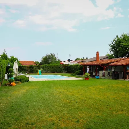 Renaissance Holidays * Nea Kallikrateia