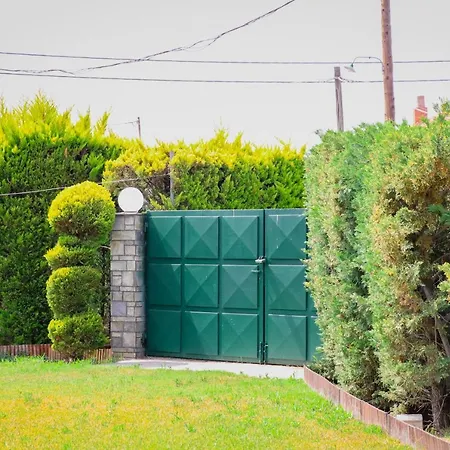 Renaissance Holidays Ferienhaus *