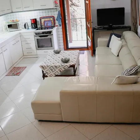 Renaissance Holidays 度假居 *