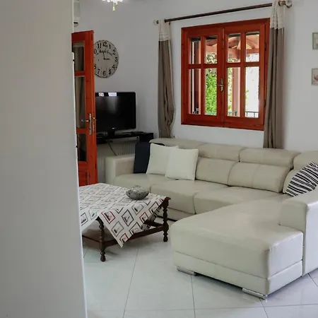 Renaissance Holidays *